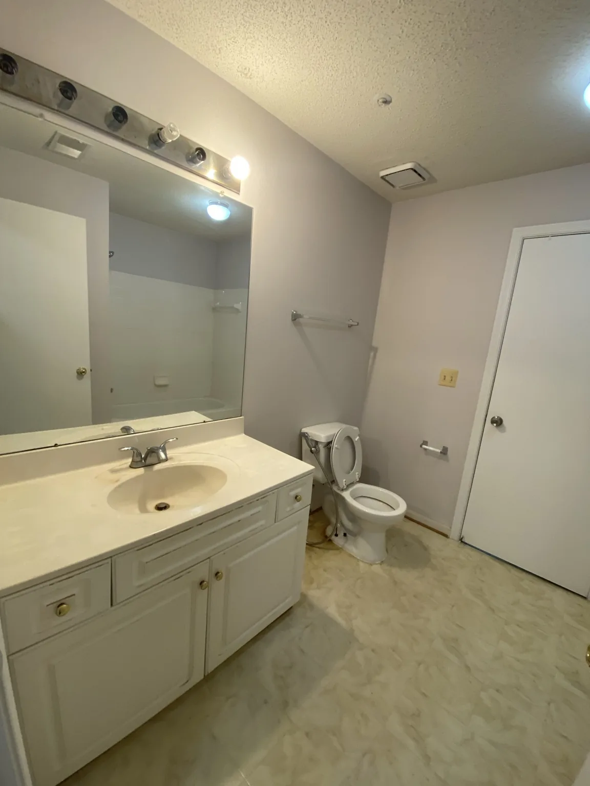 Guest bathroom before
